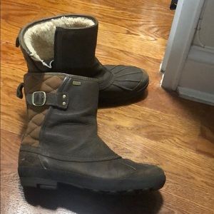 Ugg snow boots